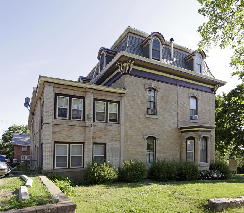 Van Dyke Mansion in Hastings, MN - Building Photo