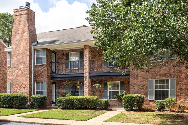 Windsor Place in Mobile, AL - Building Photo - Building Photo