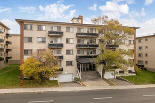 710 32E Av in Montréal, QC - Building Photo