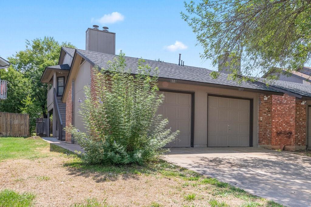 1801 Rawhide Dr in Round Rock, TX - Building Photo