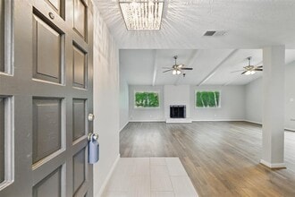 4511 Ravine Dr in Friendswood, TX - Building Photo - Building Photo