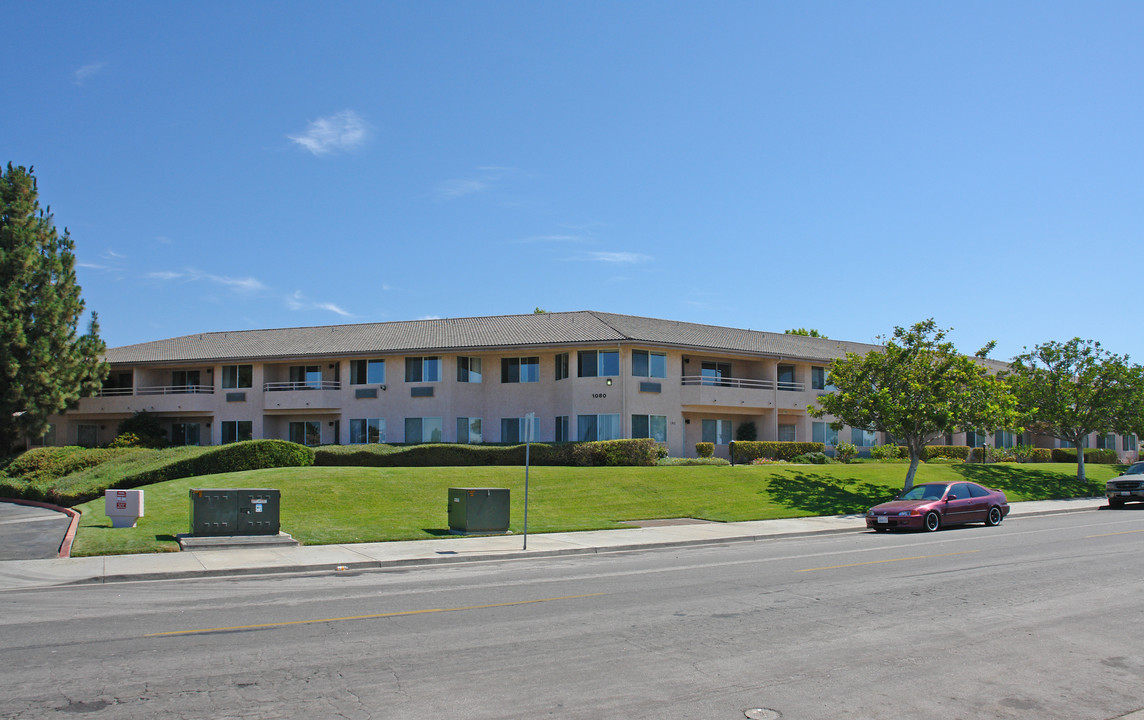 Arcadia Place in Vista, CA - Foto de edificio