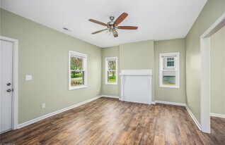 2335 Greenway Ave NW in Winston-Salem, NC - Building Photo