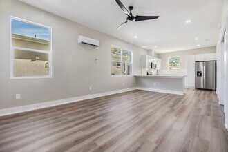 2529 4th St S, Unit 2529 in St. Petersburg, FL - Building Photo - Building Photo