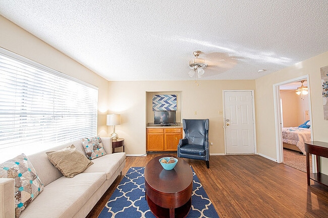 Deer Cross in Lufkin, TX - Building Photo - Building Photo