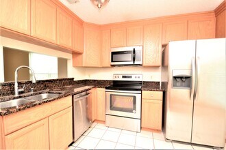 1005 Covington St in Oviedo, FL - Building Photo - Building Photo