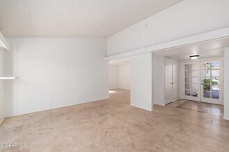 950 E Lobster Trap Ln in Tempe, AZ - Building Photo - Building Photo