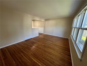 1165 Whitney Road East in Fairport, NY - Building Photo - Building Photo