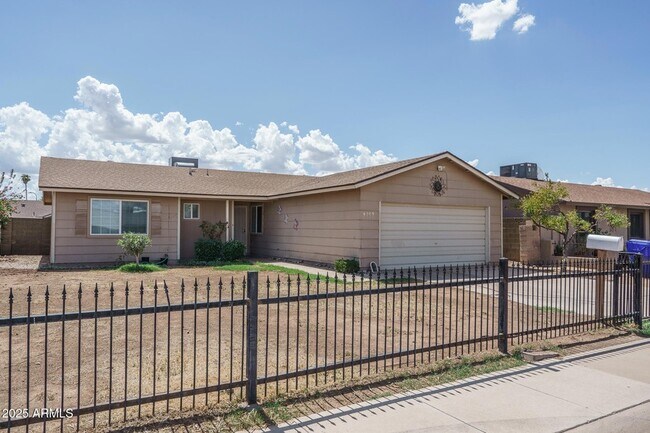 property at 9509 W Pierce St