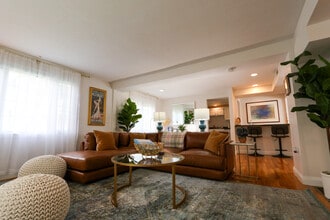 23 Jay St, Unit 1 in Cambridge, MA - Building Photo - Building Photo