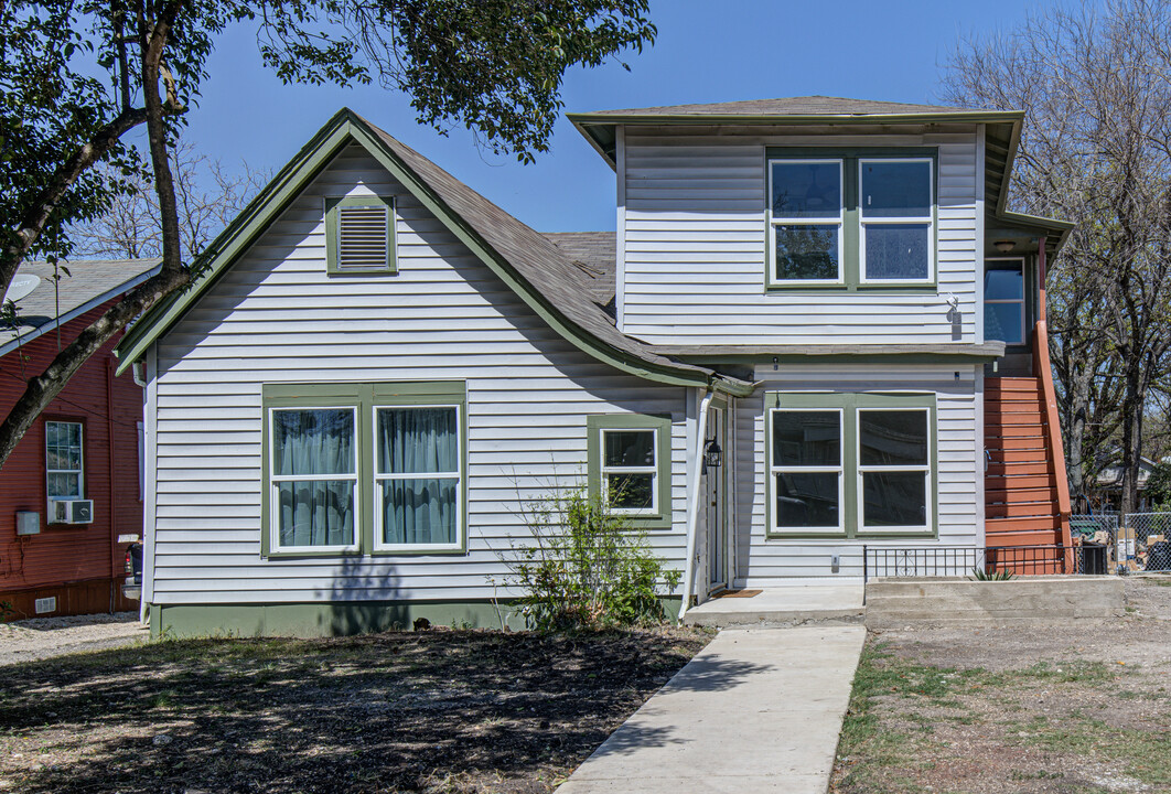 719 Bailey Ave in San Antonio, TX - Building Photo