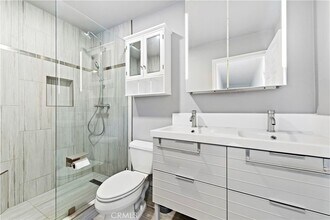 2037 S Coast Hwy, Unit 11 in Laguna Beach, CA - Building Photo - Building Photo