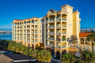 Clearwater Harbor Apartments in Clearwater, FL - Building Photo