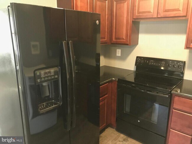 property at 4701 Pennell Rd