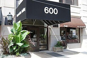 600 S Dearborn St in Chicago, IL - Building Photo