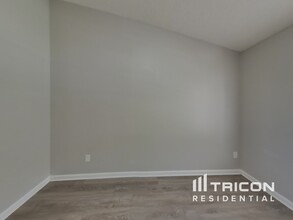 955 Chalmet Ln in Jacksonville, FL - Building Photo - Building Photo