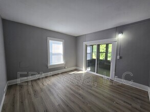 733 Baltimore St in Waterloo, IA - Building Photo - Building Photo