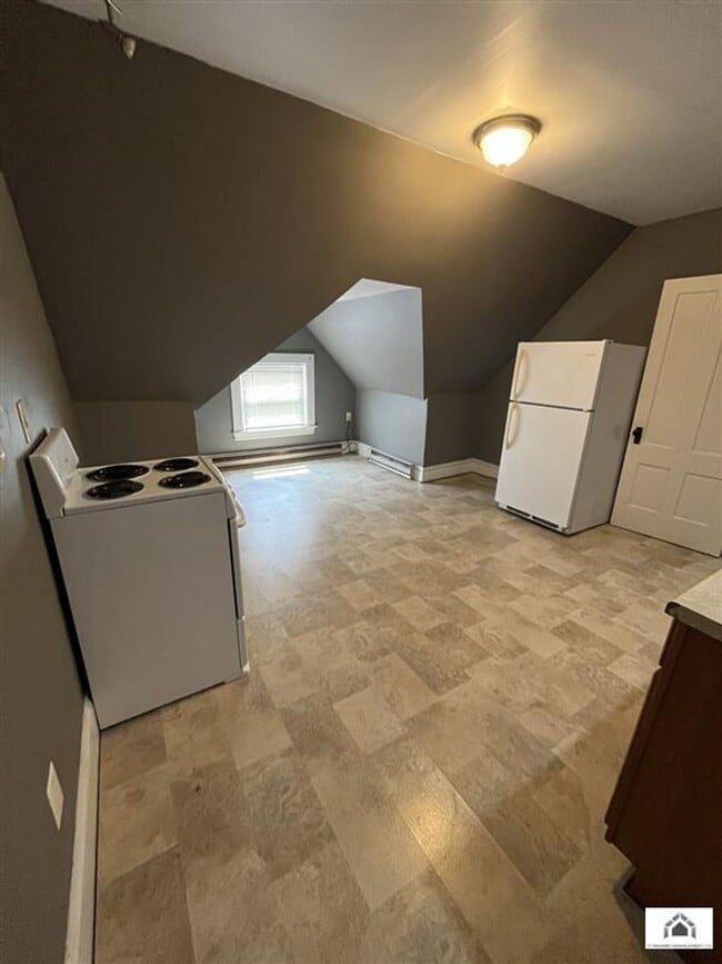 property at 16 West St