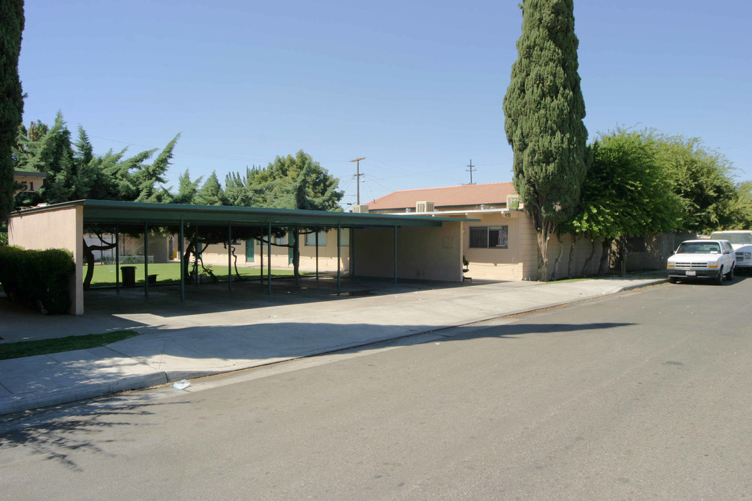 451-455 N Diana St in Fresno, CA - Building Photo