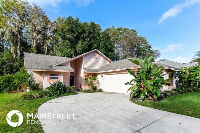 property at 812 Crestridge Dr