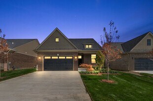 5956 Willow Grove in Troy, MI - Building Photo