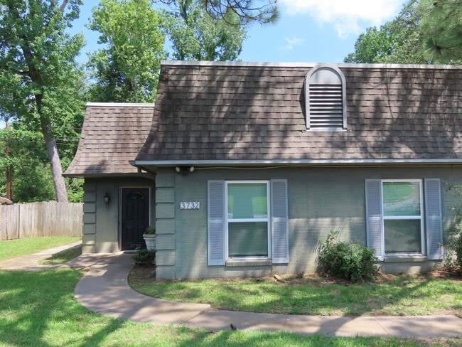 3732 Colony Park Dr