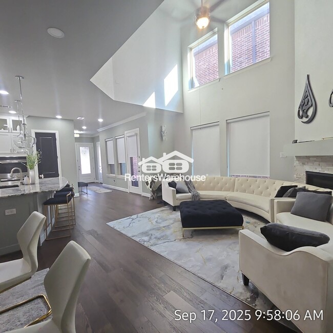 7225 Collin McKinney Pky in McKinney, TX - Building Photo - Building Photo