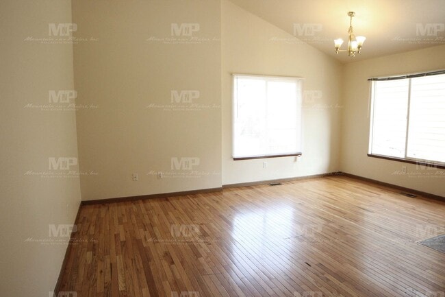 520 S Howes St in Fort Collins, CO - Building Photo - Building Photo