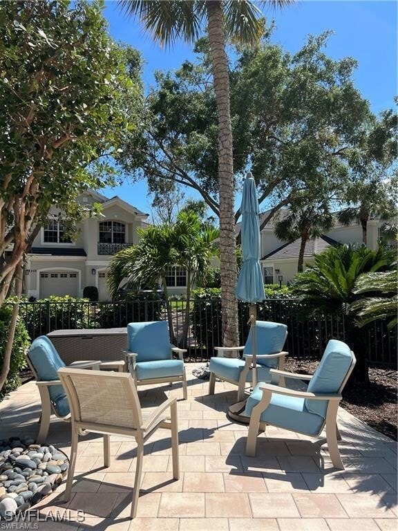property at 2150 Aberdeen Ln