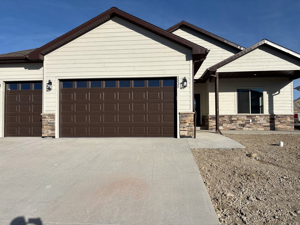 1535 Magpie Gulch St in Montrose, CO - Building Photo