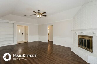 7318 Old Dominion Ct in Memphis, TN - Foto de edificio - Building Photo