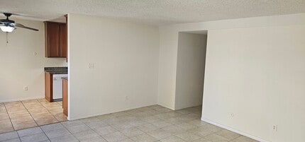 505 E Madison Ave in El Cajon, CA - Building Photo - Building Photo