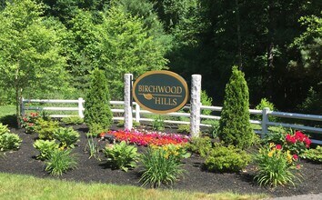 Birchwood Hills in Shirley, MA - Foto de edificio - Building Photo