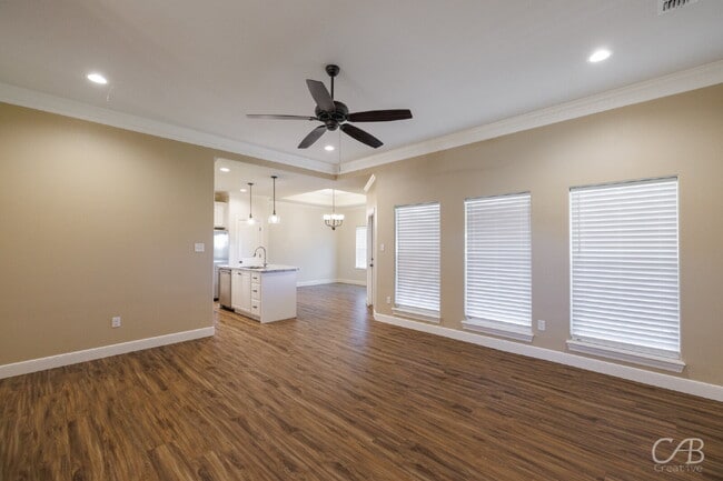 property at 7325 Wildflower Wy