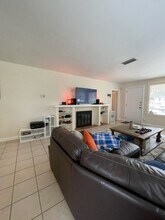 1016 SW 6th Ave in Gainesville, FL - Building Photo - Building Photo