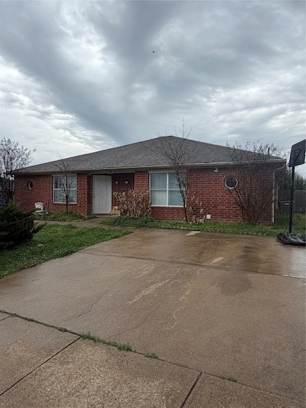 609 Kings Way Dr, Unit B in Mansfield, TX - Building Photo - Building Photo