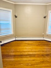 6829 S Cornell Ave, Unit 2 in Chicago, IL - Foto de edificio - Building Photo