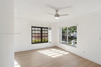 221 Antiquera Ave in Coral Gables, FL - Building Photo - Building Photo