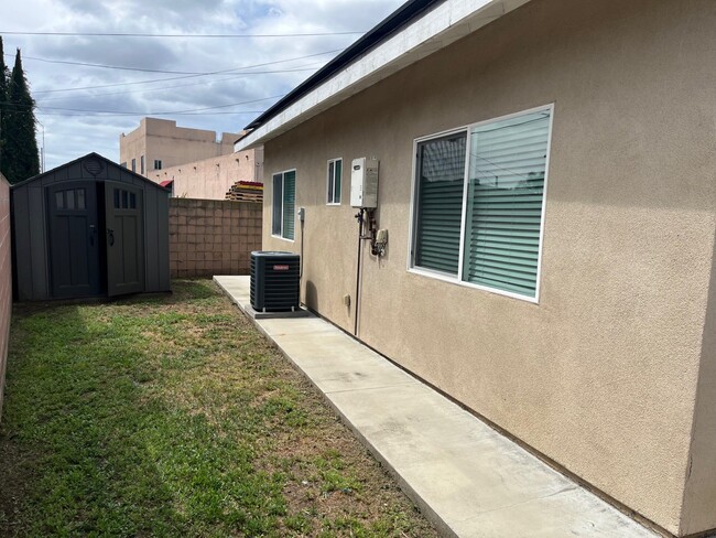 12225 Brookhaven Park in Garden Grove, CA - Building Photo - Building Photo