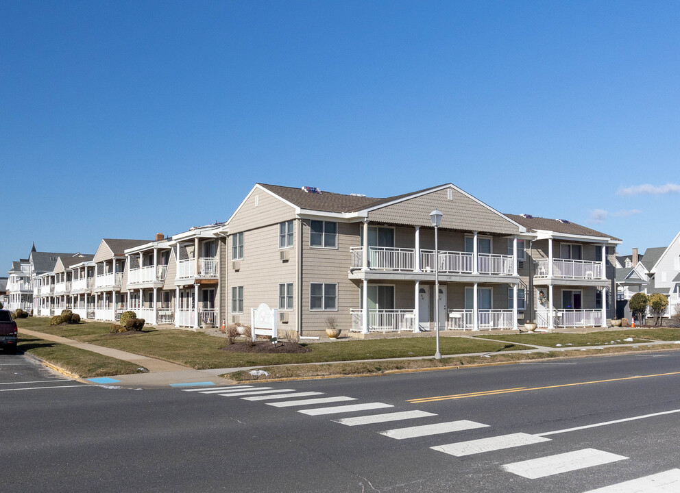 205 Ocean Ave in Belmar, NJ - Foto de edificio