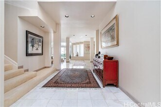 5577 Kalaniana?ole Hwy in Honolulu, HI - Building Photo - Building Photo