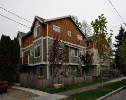 9553-0555 Interlake Ave in Seattle, WA - Building Photo
