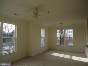 43920 Hickory Corner Terrace in Ashburn, VA - Building Photo - Building Photo