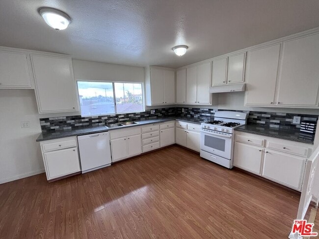 4547 166th St in Lawndale, CA - Building Photo - Building Photo