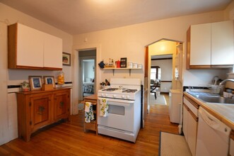 94 Colborne Rd, Unit #1 in Boston, MA - Foto de edificio - Building Photo