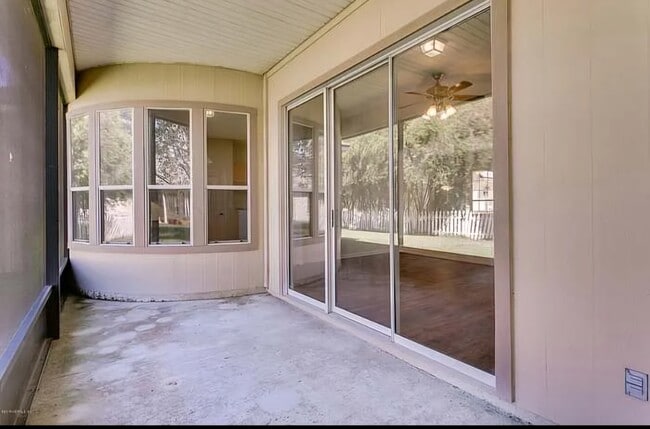 1875 Sea Pines Ln in Orange Park, FL - Building Photo - Building Photo