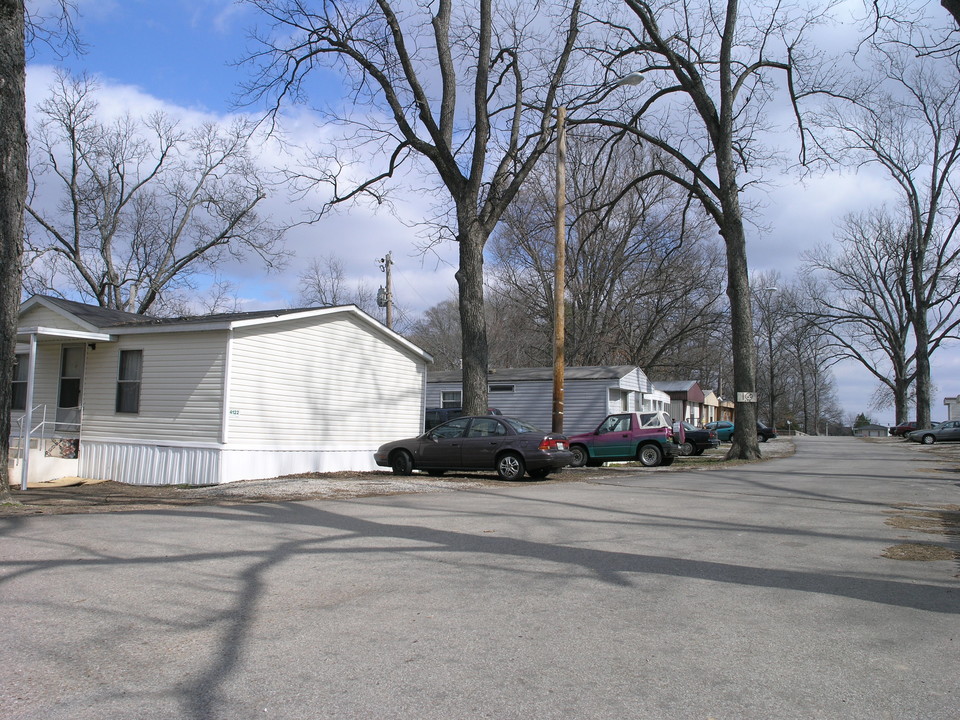 Pecan Circle Mobile Home Community in Memphis, TN - Building Photo