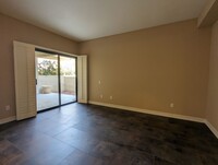 255 S Avenida Caballeros in Palm Springs, CA - Building Photo - Building Photo