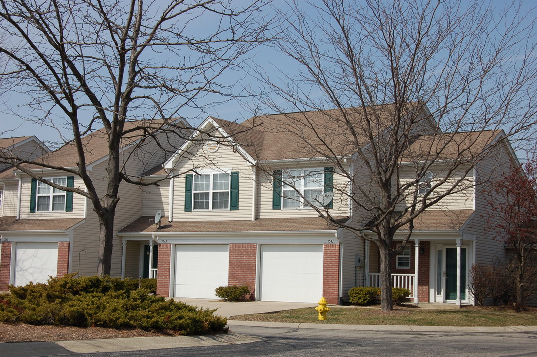 Brookfield Townhomes in Franklin, IN - Foto de edificio