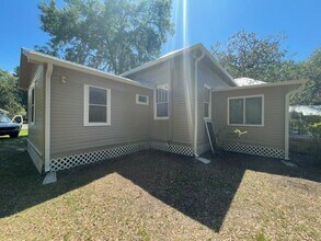 301 Park Ave in Hastings, FL - Building Photo - Building Photo